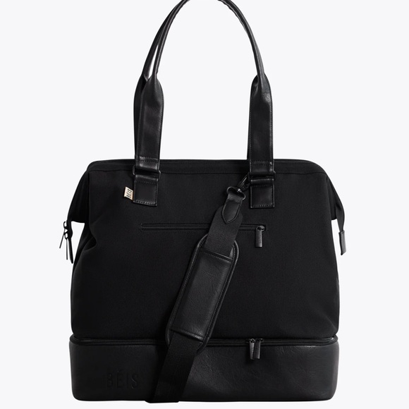 BEIS Handbags - BRAND NEW STILL IN PACKAGING W/ TAGS.  got a replacement from Beis wrong color